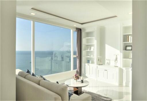 Spectacular 1 bedroom Condo in a beachfront project