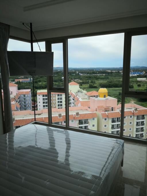 Luxury new condo with 2 bedrooms and amazing sea view