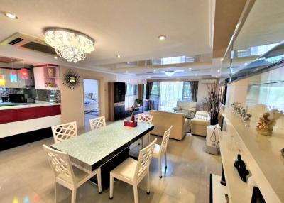 Elegant 3 Bedroom condo in Jomtien