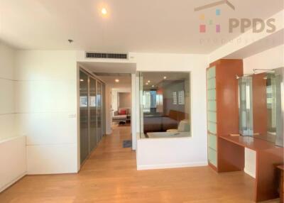 2 bedrooms condo for sale on Asoke Road Sukhumvit 21