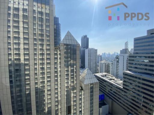 Specious 2 bedrooms condo for sale and high floor on Asoke Sukhumvit 21