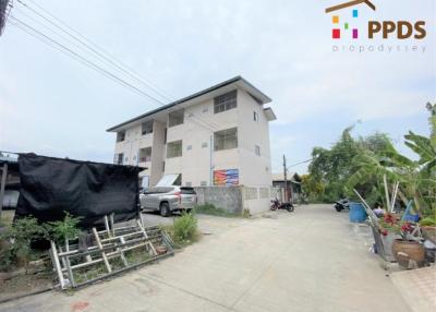 377 Sqm., 12 Beds, 12 Baths Building listed for ฿ 6,000,000.
