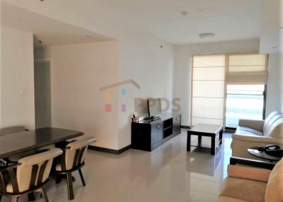 Two bedrooms for rent at Sukhumvit 21 close to BTS Asoke Station