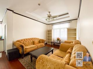 For rent: Large House in the Heart of the City, Sukhumvit 101. Pet-friendly.