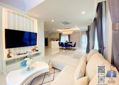 Luxury house for rent, fully decorated, with furniture in The City Bangna, KM.7 - near Mega Bangna