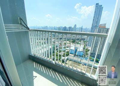 For rent and sale: Luxurious condominium in the heart of Sukhumvit 50 with easy access to the expressway and BTS On Nut.