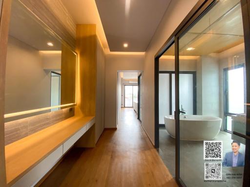 New luxurious house with high quality, featuring a private swimming pool, located in Sarin Park Ratchadapisek – Bangkok - Thailand