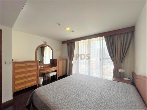 2 Bedrooms for rent walking distance to BTS Skytrain