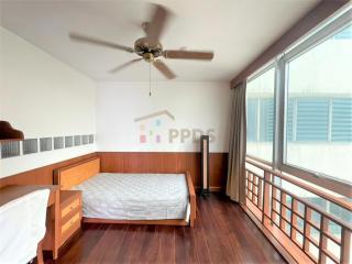 2 Bedrooms for rent walking distance to BTS Skytrain