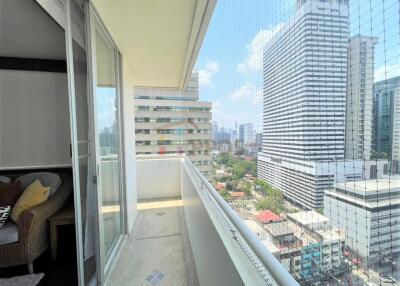 2 Bedrooms for rent walking distance to BTS Skytrain