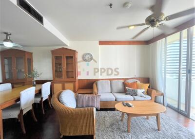 2 Bedrooms for rent walking distance to BTS Skytrain