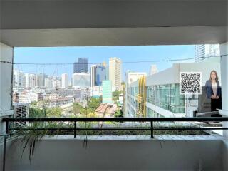 For Sale: 2 Bedroom Condo on Sukhumvit Soi 8 for Only 8 million Baht