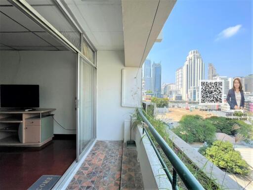 For Sale: 2 Bedroom Condo on Sukhumvit Soi 8 for Only 8 million Baht