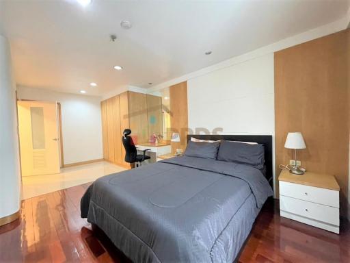 For sale: 2-bedroom condo at Asok Place, near BTS and MRT stations