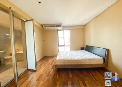 For sale 2 bedrooms condo at Sukhumvit 55 and Pet Friendly