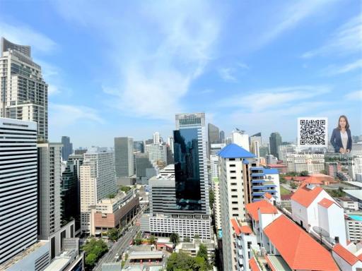 Penthouse for sale in the heart of the city, Asoke area, near  BTS, only 5 minutes walk.