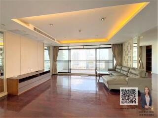 2 bedrooms for sale near Srinakharinwirot University (Prasanmit University), just 5 minutes walk.