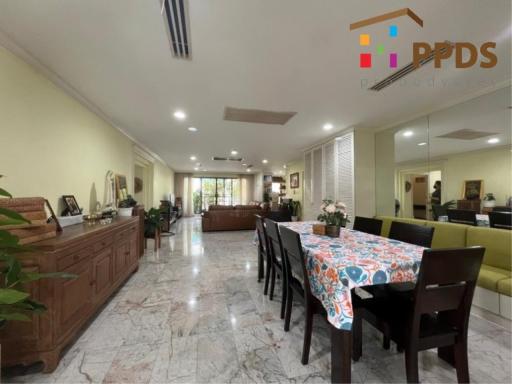 Urgent Sale!! 3 Bedrooms Specious Condo at Sukhumvit 31 – Promphong Area