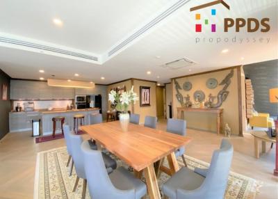 A Triplex Penthouse for sale with decoration and furnished.