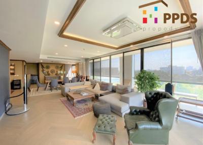 A Triplex Penthouse for sale with decoration and furnished.