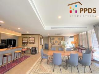 A Triplex Penthouse for sale with decoration and furnished.