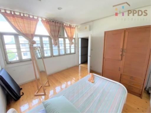 For sale Townhouse a corner unit close to BTS Onnut – Sukhumvit 54