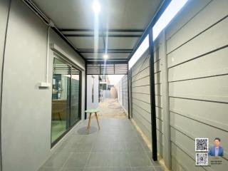 For rent: Townhouse with corner backyard, new house, near Mega Bangna, Bangna area