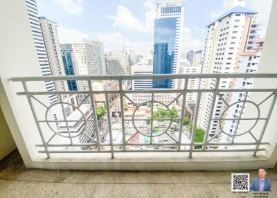 Two Bedroom Condo for rent Sukhumvit – Asoke Area