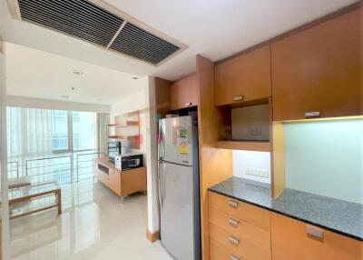 2 Bedrooms for rent at Sukhumvit 21, close to BTS