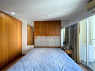 2 Bedrooms for rent at Sukhumvit 21, close to BTS