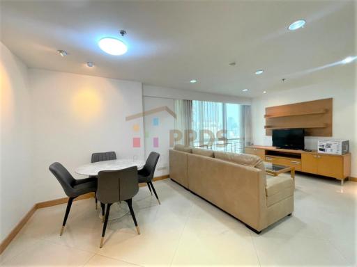 2 Bedrooms for rent at Sukhumvit 21, close to BTS