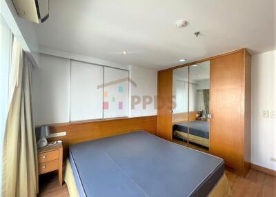 2 Bedrooms for rent at Sukhumvit 21, close to BTS