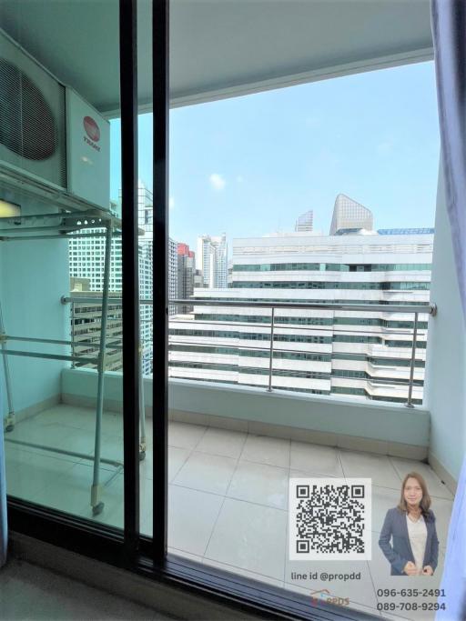 Sale or rent 1 bedroom, high floor, ready to move in Near Srinakharinwirot University.