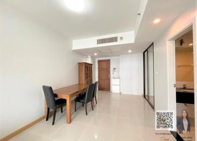 Sale or rent 1 bedroom, high floor, ready to move in Near Srinakharinwirot University.