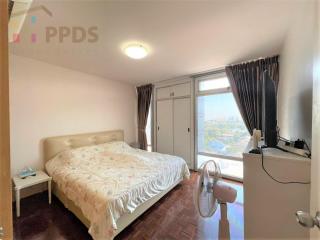 Corner room for sale, 2 bedrooms, Lake View Condo, Geneva 1, Muang Thong Thani, lake view