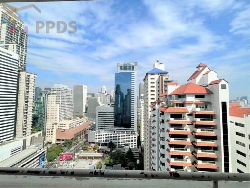 Corner room for sale, 2 bedrooms, good view, near BTS Asoke