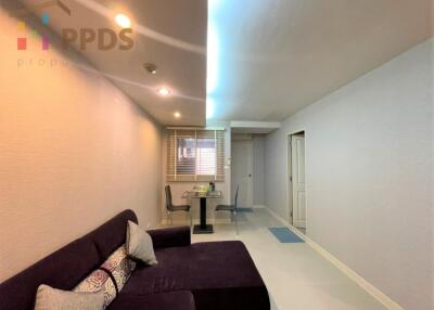 Ready to move in condo for sale. On Sukhumvit Road Only 4 minutes’ walk by BTS Phra Khanong Station