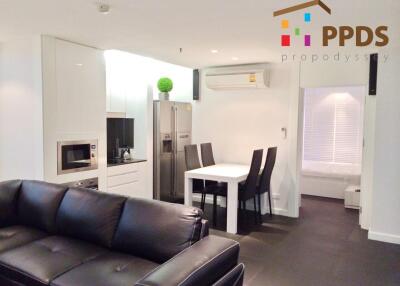 Sale or rent 2 bedrooms near BTS Asoke, walk only 5 minutes!!!