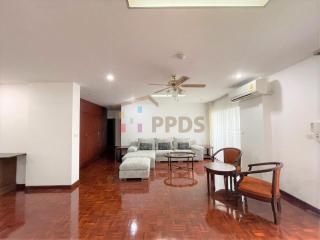 Pets friendly 3 bedrooms for rent at Sukhumvit 39