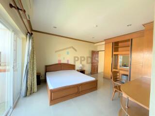 Low rise 2 bedrooms for rent near Prompong