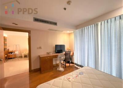 Asoke place 2 beds for rent close to BTS Asoke place