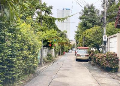 420 Sqm. Land listed for ฿ 19,000,000.