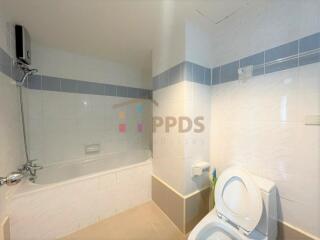 Sale or rent 3 bedrooms near BTS Phrom Phong.