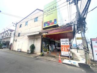 350 Sqm. Shop listed for ฿ 15,000,000.