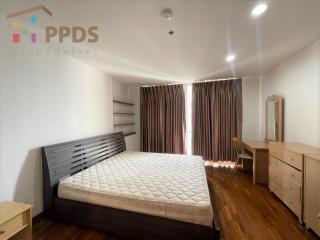 Big 1 bed for rent at Sukhumvit 21 near BTS and MRT