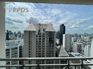 Big 1 bed for rent at Sukhumvit 21 near BTS and MRT