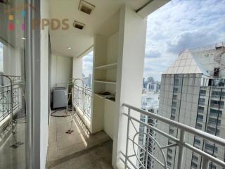 Big 1 bed for rent at Sukhumvit 21 near BTS and MRT