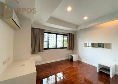 3 bedrooms for rent near BTS and MRT(Asoke station)