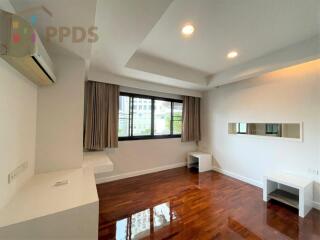 3 bedrooms for rent near BTS and MRT(Asoke station)