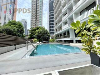 Duplex room for rent walking distance to Benjisiri Park Sukhumvit 24